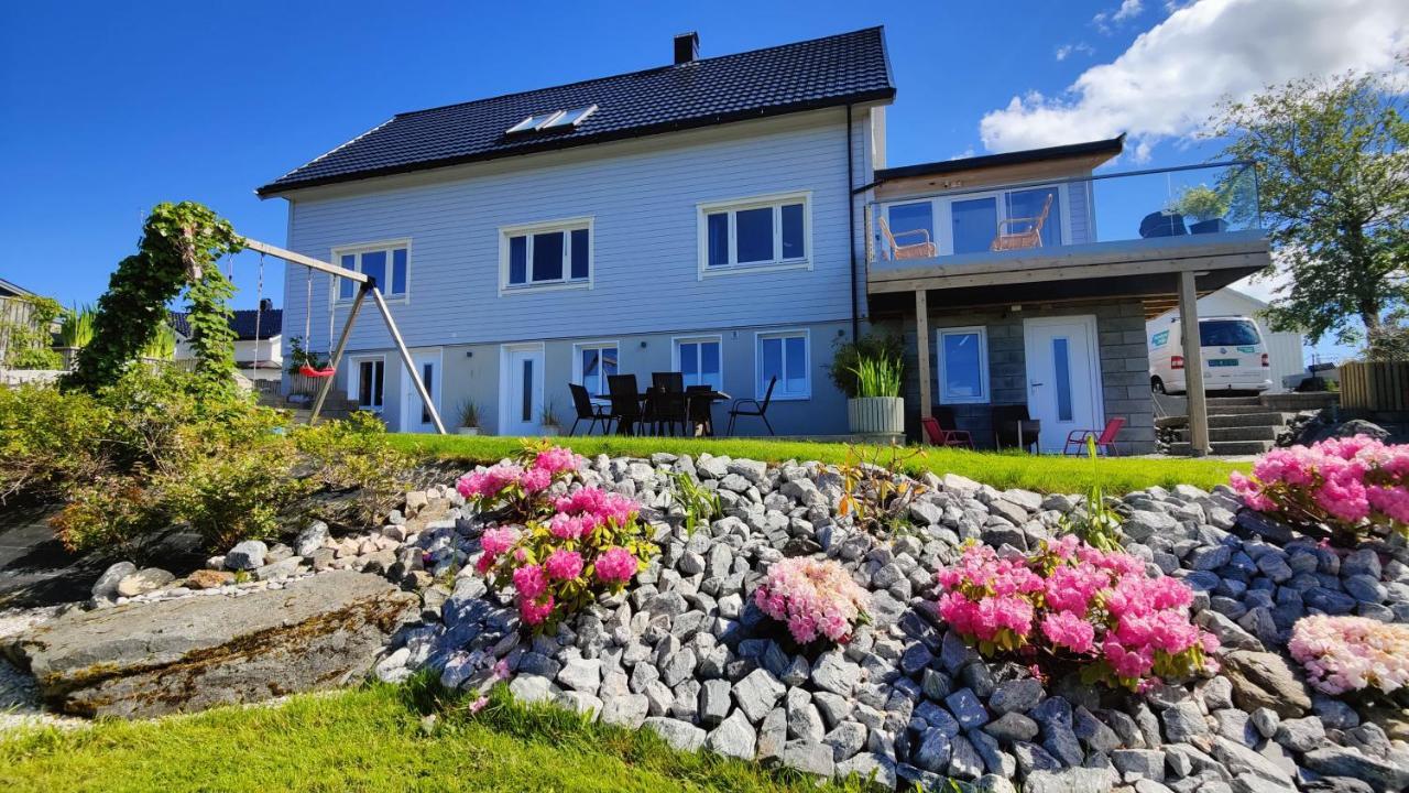 Apartment Ulsteinvik Exterior photo